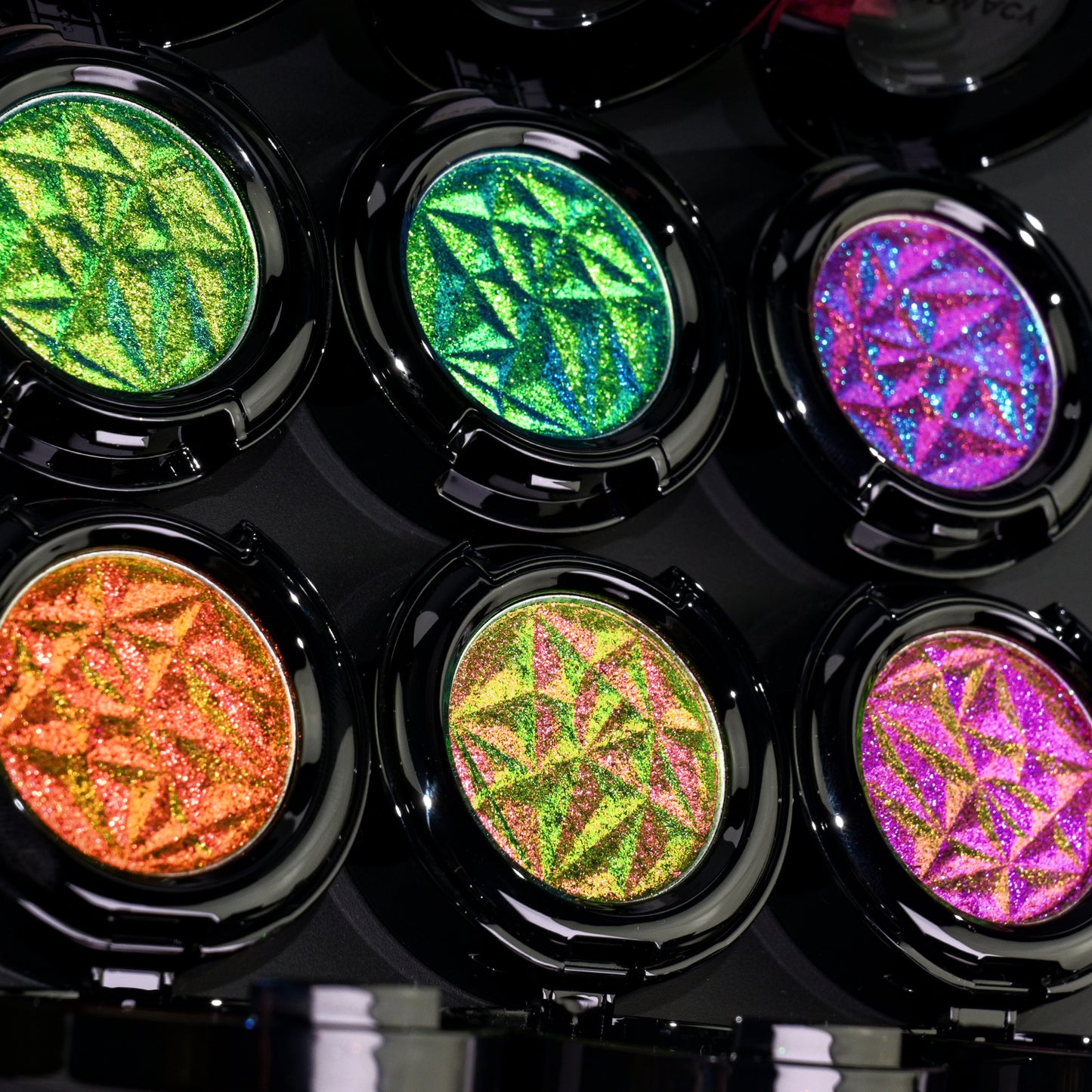 CMC Multichrome Eyeshadow With Eye Primer