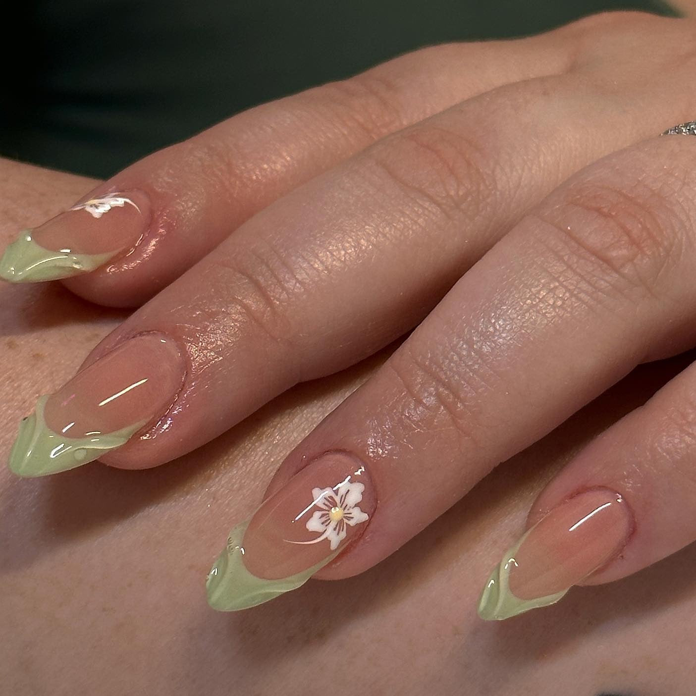 Breezy Blooms