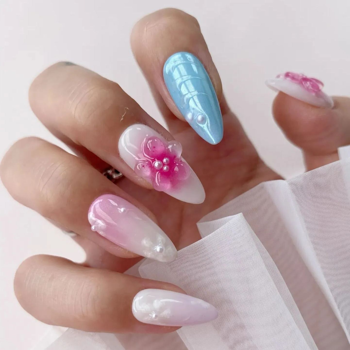 Blossom Gleam